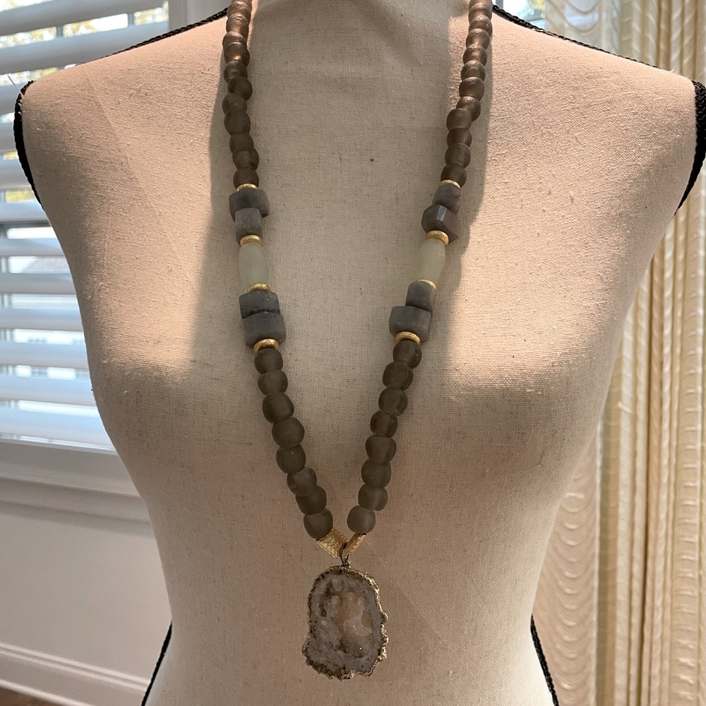 COPY - Beautiful handmade grey beaded necklace sliced large agate stone